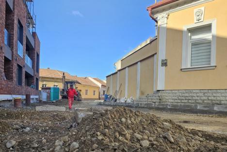 Nu se mai termină! Strada Delavrancea din centrul Oradiei este în lucru de patru ani (FOTO)