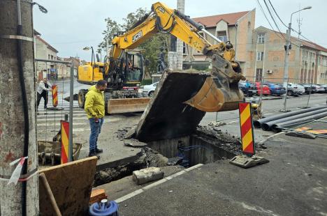 Lucrări cu întârziere. Închiderea străzii Avram Iancu se prelungeşte cel puţin până la finalul lunii octombrie (FOTO)