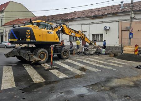 Lucrări cu întârziere. Închiderea străzii Avram Iancu se prelungeşte cel puţin până la finalul lunii octombrie (FOTO)