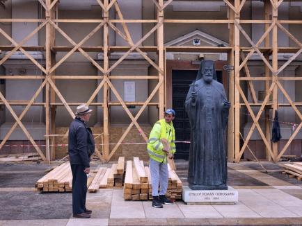 Biserica cu Lună din Oradea, în reabilitare. Lucrările vor trebui finalizate până pe 1 decembrie (FOTO)