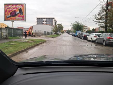 La sesizarea orădenilor, Poliţia Locală a sancţionat constructorii unui bloc de pe strada Tudor Vladimirescu