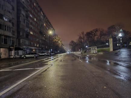 Sărbători ultracentrale: Ca să nu facă risipă, Primăria Oradea a limitat iluminatul de Crăciun la centrul orașului (FOTO)