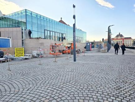 Amenajarea Pieței Independenței din Oradea a fost finalizată. Vă place cum arată? (FOTO)