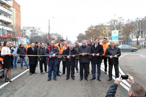 Gazdă-nceată: Primarul din Marghita a întârziat până şi la inaugurarea drumului ce-i leagă oraşul de Tăşnad