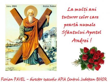 La mulţi ani la promoţie: În timpul serviciului, şeful APIA Bihor, Florian Pavel, a fost ocupat cu trimiterea felicitărilor de Sfântul Andrei