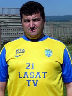 Fotbalul ie viaţa mea: Cum îşi susţine Dumitru Voloşeniuc echipa de fotbal
