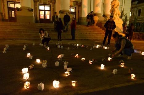 Earth Hour 2012: Gulguţele au ars, orădenii au zis "pas" (FOTO)