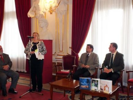 Principele Radu la Oradea: A lansat trei cărţi şi a premiat elevii olimpici (FOTO)