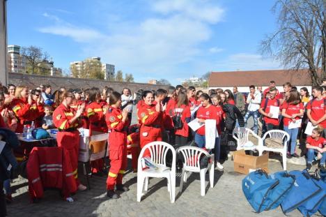 SMURD Bihor şi-a sărbătorit ziua de naştere în Cetatea Oradea: Un sfert de veac, alături de pacienţi (FOTO)