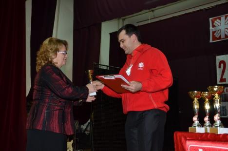 Caritas Eparhial şi-a premiat cei mai activi voluntari din 2012 (FOTO)
