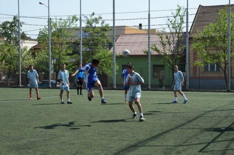 Echipa "Lucian Blaga", aproape de calificarea în semifinalele "Campionii Liceelor - Trofeul FC Bihor"