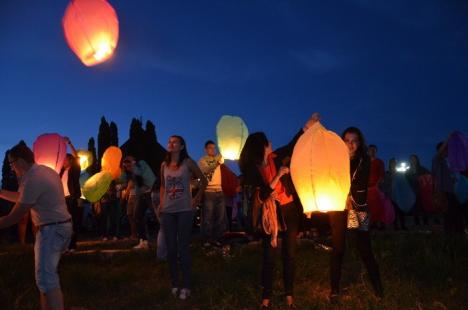 ASUOfest s-a terminat cu lampioane colorate "aruncate" peste oraş (FOTO)