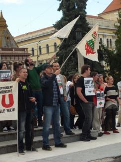 Nu se lasă: Pentru a cincea zi, orădenii au protestat împotriva cianurii la Roşia Montană (FOTO/VIDEO)