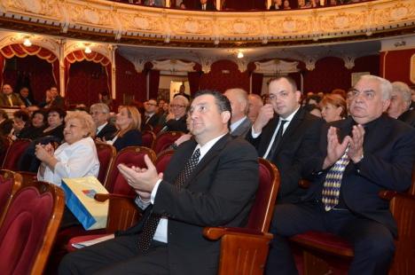 Festivitate de gală la aniversarea celor 30 de ani ai Spitalului Judeţean: medicii au participat în hohote de plâns, dar şi de râs (FOTO)