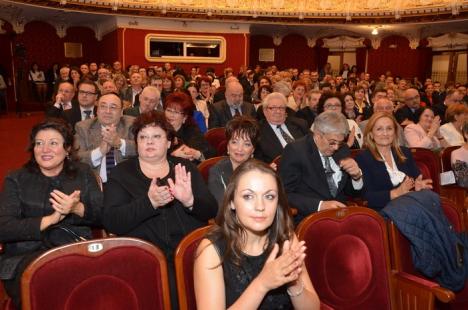 Festivitate de gală la aniversarea celor 30 de ani ai Spitalului Judeţean: medicii au participat în hohote de plâns, dar şi de râs (FOTO)