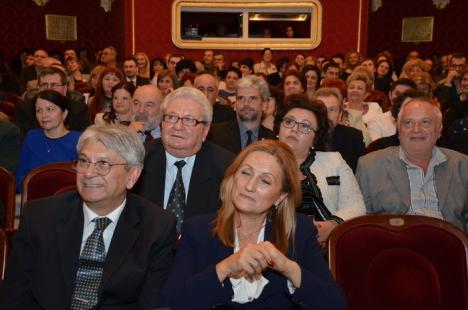 Festivitate de gală la aniversarea celor 30 de ani ai Spitalului Judeţean: medicii au participat în hohote de plâns, dar şi de râs (FOTO)