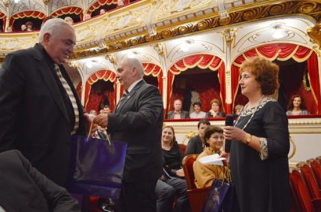 Festivitate de gală la aniversarea celor 30 de ani ai Spitalului Judeţean: medicii au participat în hohote de plâns, dar şi de râs (FOTO)