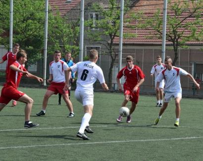 Trofeul FC Bihor: Fotbaliştii de la Ady Endre s-au răzbunat pe echipa de la Ioan Bococi, iar LPS şi Ghibu au făcut egal (FOTO)