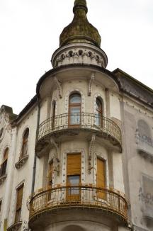 În sfârşit, renovăm! Palatul Stern, Casa Poynar şi Hotelul Crişul Repede intră în reabilitare (FOTO)