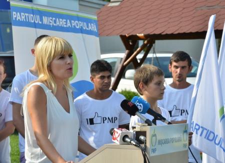 Udrea se laudă că e singurul prezidenţiabil care "a făcut ceva pentru ţară": "În Bihor am adus 170 milioane euro" (FOTO)