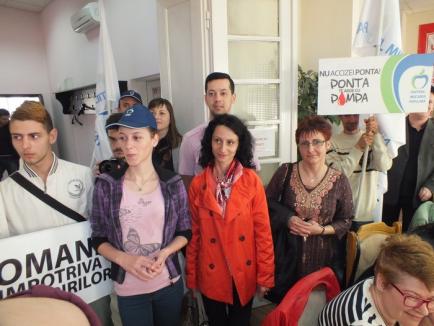 PMP-iştii orădeni au descins la PSD, cerând opoziţie pentru "acciza lui Pompa" (FOTO)