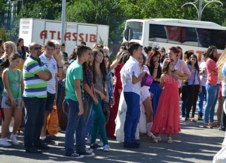 Prima preselecţie "Românii au Talent" la Oradea a strâns sute de concurenţi (FOTO)