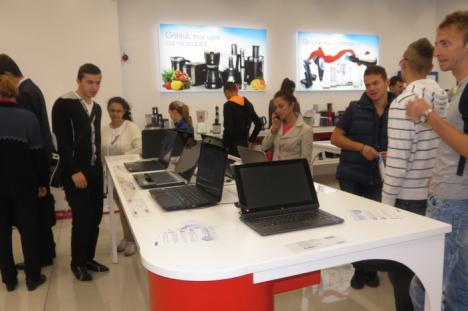 Deschidere cu premii la showroom-ul eMag din Oradea (FOTO)