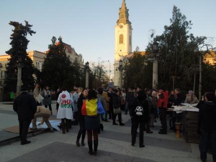 Protestatarilor din Piaţa Unirii li s-au adăugat şi localnici din Felix (FOTO / VIDEO)