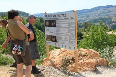 Trei obiective turistice inedite inaugurate de zilele comunei Roşia (FOTO)