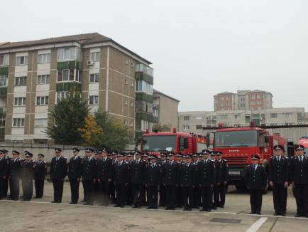 Răsplată pentru eroi: Salvatorii care au scos de sub pământ muncitorii Keviep, avansaţi în grad (FOTO/VIDEO)