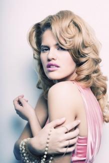 O orădeancă, model la New York, premiată la Miss Universe România 2012 (FOTO/VIDEO)
