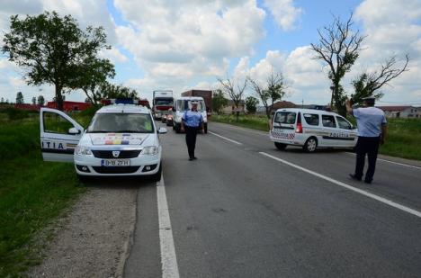 Trei morţi şi trei răniţi, într-un accident pe E60, lângă Săcădat (FOTO)