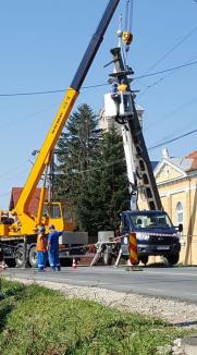 Un nou accident pe DN 1, în Oşorhei. Satul a rămas fără curent (FOTO)