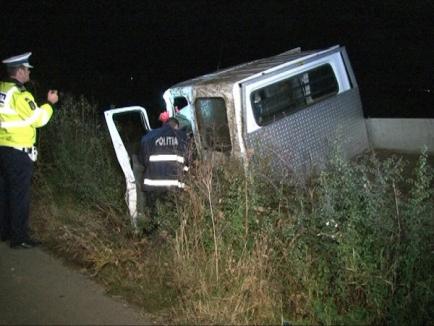 Seara accidentelor: Un mort şi doi răniţi lângă Cherechiu, alte patru victime la ieşirea din Ineu (FOTO)