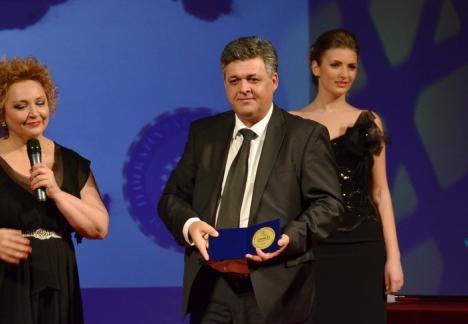 Gala Top Branduri Bihorene: Ordinul "Vulturul Negru" a "zburat" la managerul Plastor, Ioan Sereş (FOTO)