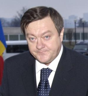 Prim-vicepreşedintele PDL Sorin Frunzăverde demisionează din partid şi candidează din partea PNL