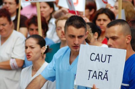 Medicii ameninţă cu proteste, greve şi demisii, din cauza salariilor mici