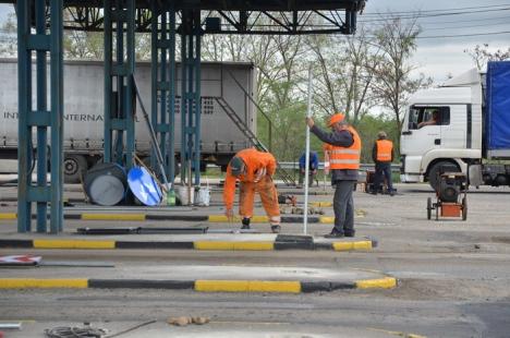 În sfârşit: se repară drumul în Vama Borş! (FOTO)