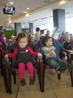 Sute de copii au sărbătorit Ziua Apei la Lotus Center (FOTO)