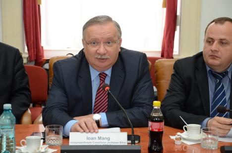 La ideea lui Kiss, parlamentarii bihoreni promit să modifice legea în favoarea românilor cu credite în valută (FOTO)