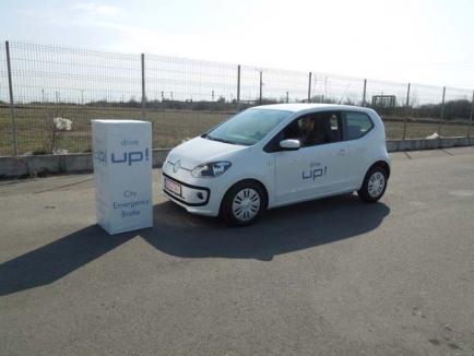 Micul "uriaş": Noul Volkswagen Up! poate fi testat şi la D&C Oradea (FOTO)