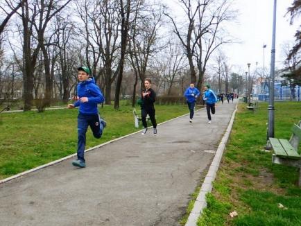 Au alergat de Ziua Pământului, pentru a promova mişcarea în aer liber (FOTO)