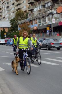 Bicicleta, cel mai rapid mijloc de transport în Oradea. Peste 500 de orădeni au pedalat victorioşi prin oraş (FOTO/VIDEO)