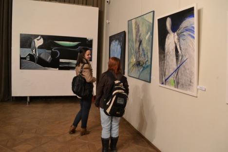 Artiştii orădeni şi-au expus cele mai "proaspete" lucrări la Salonul Municipal de Artă (FOTO)
