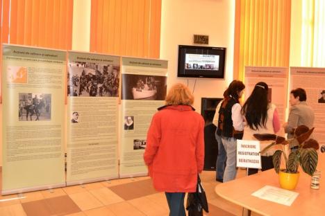 Lumini în noapte: Expoziţia omagiu pentru cei care au salvat evrei în timpul Holocaustului, vernisată în prezenţa ambasadorului Danemarcei (FOTO)