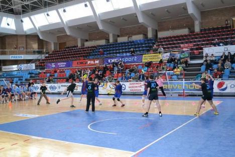 Cupa Primăverii la minihandbal a reunit în Arena "Antonio Alexe" aproximativ 80 de copii (FOTO)