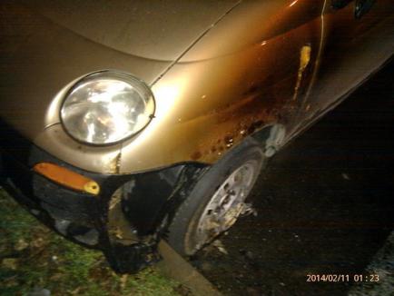 Audi A6 incendiat de o persoană necunoscută, pe Splaiul Crişanei. Victimă colaterală: un Matiz! (FOTO)