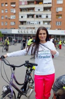 Bicicleta, cel mai rapid mijloc de transport în Oradea. Peste 500 de orădeni au pedalat victorioşi prin oraş (FOTO/VIDEO)