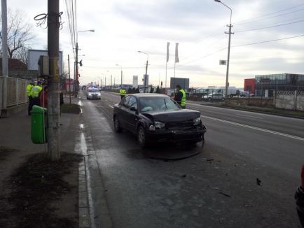 Carambol pe Clujului: Un Passat care mergea cu viteză a intrat într-o Skoda Octavia, care a izbit apoi o Skoda Fabia (FOTO)