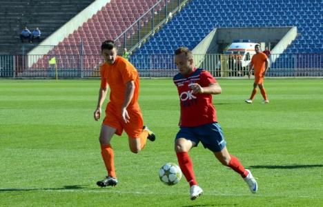 Niculescu a debutat "acasă" cu victorie: FC Bihor a bătut Luceafărul cu 2-1 (FOTO)